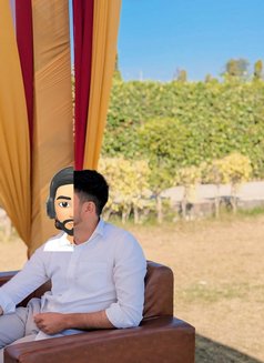 Nikhil Chaudhary - Male escort in New Delhi Photo 2 of 2