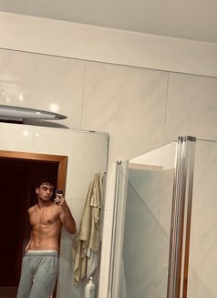 Nikhil - Male escort in Gurgaon Photo 6 of 6