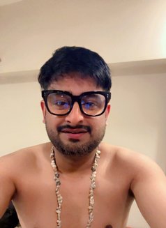 Nikhil - Male escort in New Delhi Photo 4 of 9