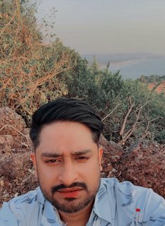 Nikhil - Male escort in New Delhi Photo 5 of 9