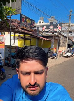 Nikhil - Male escort in New Delhi Photo 7 of 9