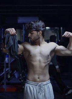 Nikhil - Male escort in New Delhi Photo 5 of 6