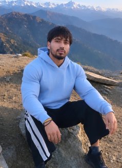 Nikhil Rajput - Acompañantes masculino in Gurgaon Photo 2 of 2