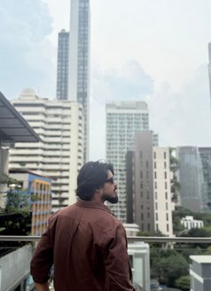 Nikhil S - Acompañantes masculino in Kathmandu Photo 2 of 2