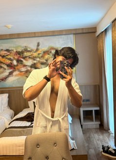 Rio Singh - Acompañantes masculino in Kathmandu Photo 2 of 3