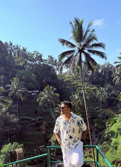 Nikhil Shah - Male escort in Mumbai Photo 4 of 4