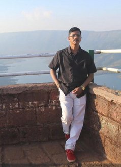 Nikhil1985 - Male escort in Mumbai Photo 1 of 1