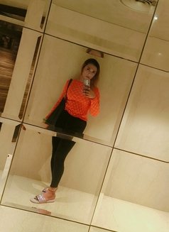 Niki Gupta - Transsexual escort in Bangalore Photo 29 of 30