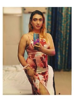 Niki Gupta - Transsexual escort in Bangalore Photo 27 of 30