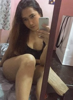 Niki Hot - Acompañantes transexual in Manila Photo 5 of 12