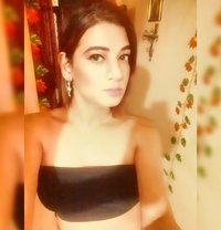 Niki - Transsexual escort in New Delhi