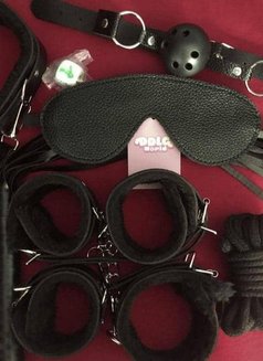 Niki - dominatrix in Abidjan Photo 3 of 3