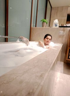 Nikita Independent Girl Cam and Real - escort in Kolkata Photo 4 of 5