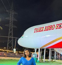 Nikita - puta in Bangalore