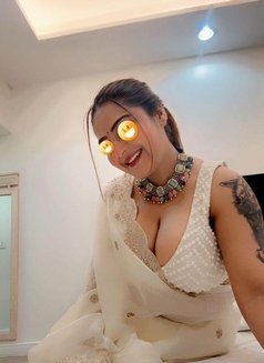Nikita - escort in Dubai Photo 4 of 10