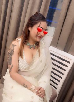 Nikita - escort in Dubai Photo 3 of 10