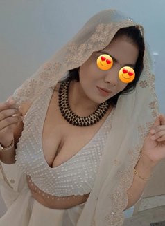 Nikita - escort in Dubai Photo 3 of 10