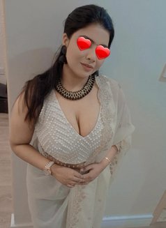 Nikita - escort in Dubai Photo 1 of 10