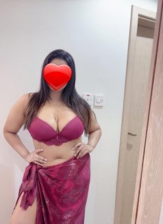 Nikita - escort in Dubai Photo 11 of 13