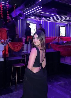 Nikita - escort in Kochi Photo 2 of 2