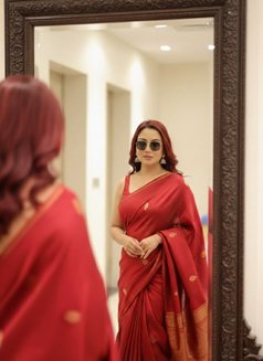 Nikita - Transsexual escort in New Delhi Photo 11 of 16