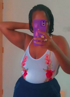 I offer Raw sex, Anal outcalls only - escort in Nairobi Photo 1 of 4