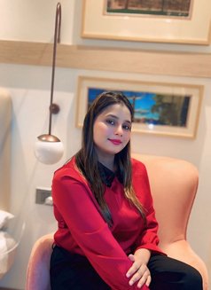 Nikita Rathore - puta in Kolkata Photo 2 of 6