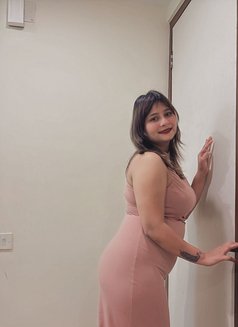 Nikita Rathore - puta in Kolkata Photo 5 of 6
