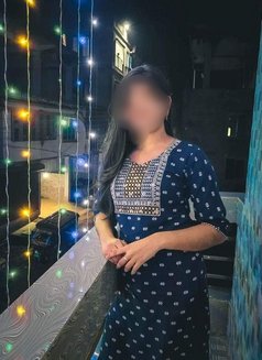 Nikita Singh - escort in New Delhi Photo 4 of 5