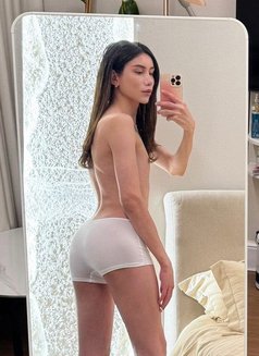 Nikita Twink - Male escort in Riyadh Photo 5 of 13