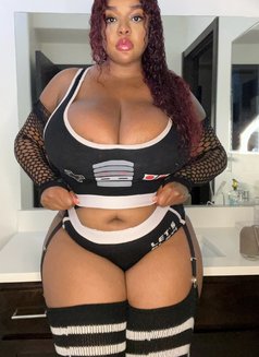 NIKITAXX EBONY - escort in Dubai Photo 2 of 5