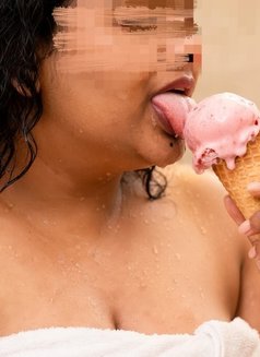 Nikix - escort in Colombo Photo 11 of 14