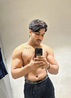 Nikk - Acompañantes masculino in New Delhi Photo 4 of 5