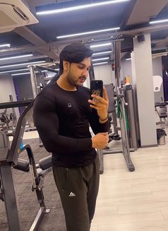 Nikk - Male escort in New Delhi Photo 3 of 7