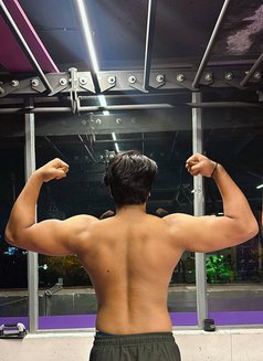 Nikk - Acompañantes masculino in New Delhi Photo 6 of 7
