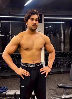 Nikk - Acompañantes masculino in New Delhi Photo 7 of 7