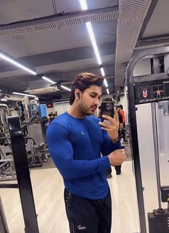 Nikk - Acompañantes masculino in New Delhi Photo 13 of 13