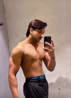 Nikk - Acompañantes masculino in New Delhi Photo 10 of 10