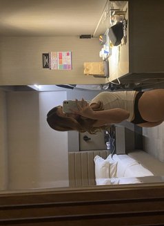 Nikka - escort in Makati City Photo 5 of 8