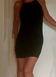 Nikki - escort in Peterborough Photo 3 of 5