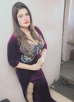 Nikki (Cam Session & Real Meet) - puta in Bangalore Photo 5 of 5