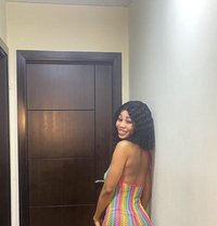 Nikki - puta in Muscat