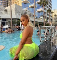 Nikki curvy❣️ - puta in Dubai