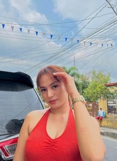 Nikki - escort in Makati City Photo 3 of 6