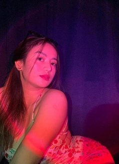 Nikki - escort in Makati City Photo 4 of 6