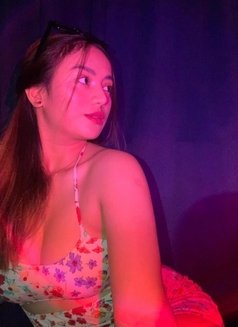 Nikki - escort in Makati City Photo 5 of 6