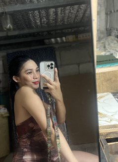 Nikki - escort in Manila Photo 13 of 13