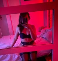 Nikki - puta in Manila