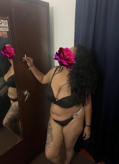 Nikki (Genuine Independent Escort) - puta in Colombo Photo 1 of 5