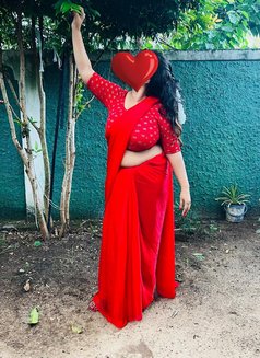 Nikki (Genuine Independent Escort) - escort in Colombo Photo 9 of 16